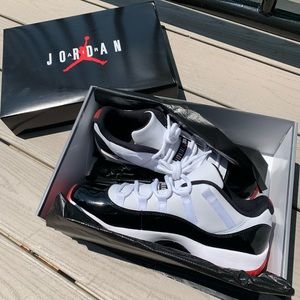 Jordan 11 Low Concord Bred